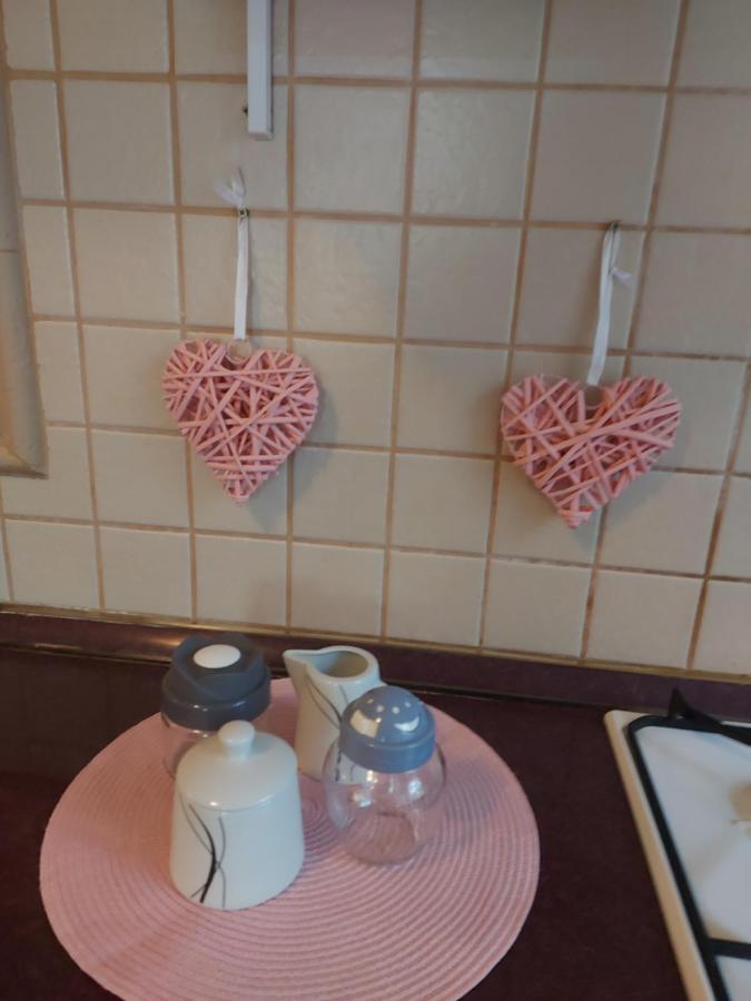 Lara Apartman Debreţin Exterior foto