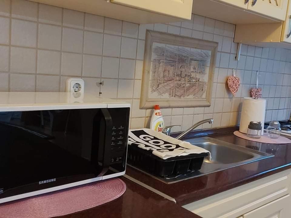 Lara Apartman Debreţin Exterior foto