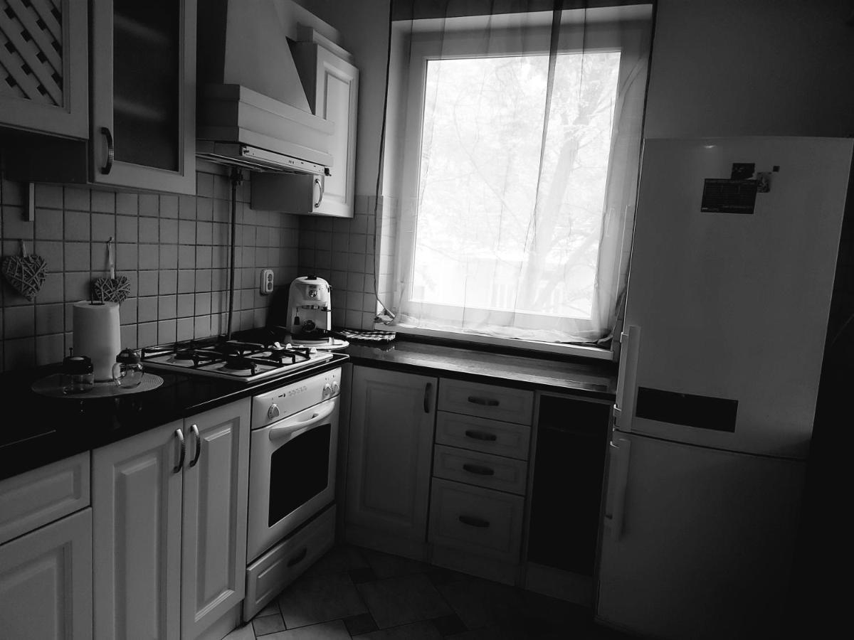 Lara Apartman Debreţin Exterior foto